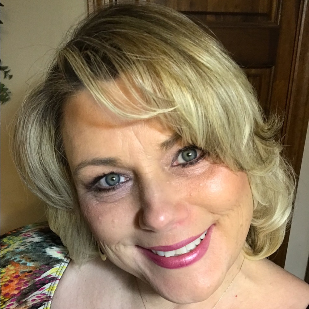 Meet your Posher, BeLinda💖